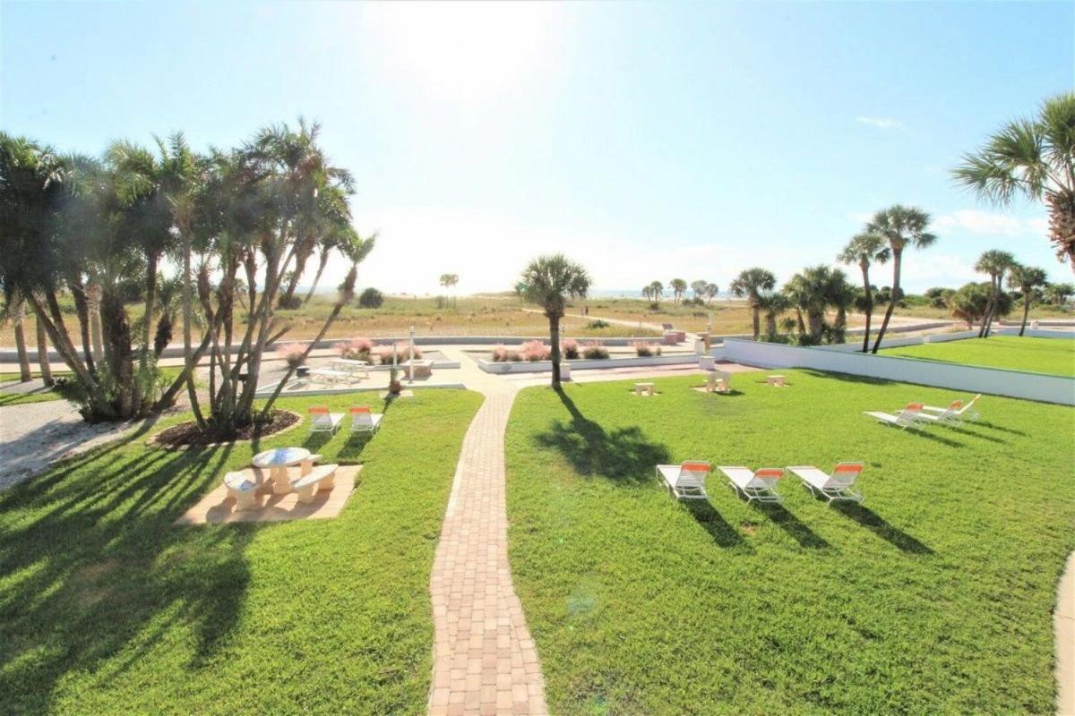 Tropic Terrace #41 - Beachfront Resort St. Pete Beach Zewnętrze zdjęcie