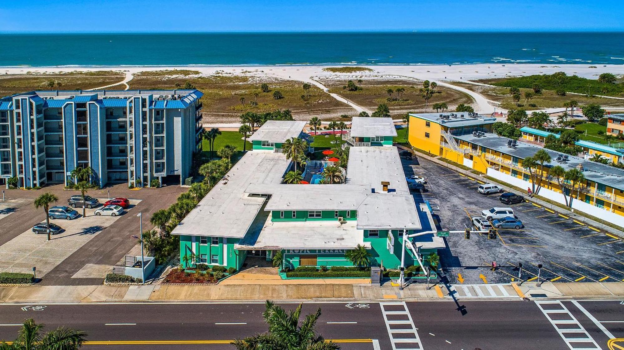 Tropic Terrace #41 - Beachfront Resort St. Pete Beach Zewnętrze zdjęcie